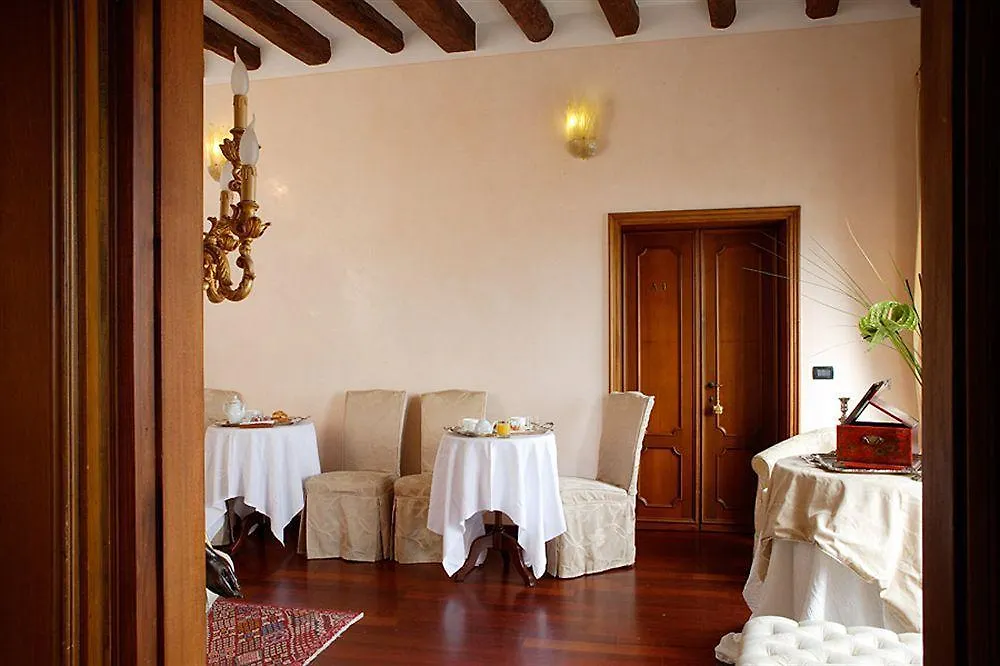 Bed and Breakfast La Rosa Dei Venti Wenecja Włochy